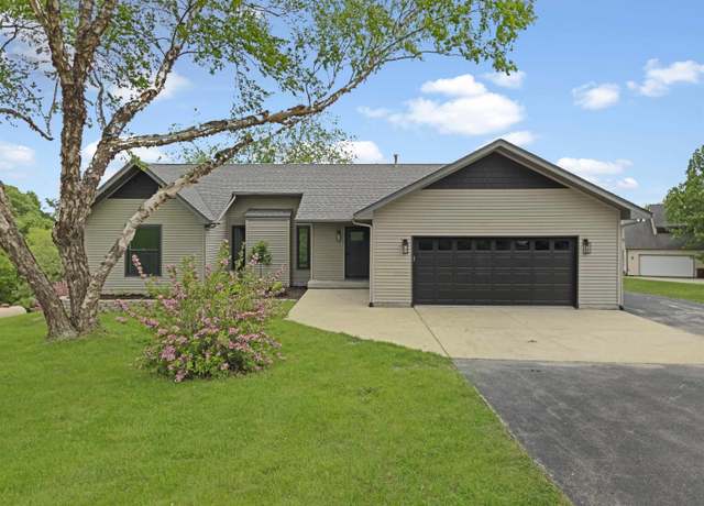 Property at 28-23 Southview Dr, Lake Carroll, IL 61046, 5 beds, 4 baths
