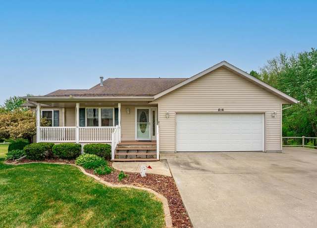 Property at 816 Lake Summerset Rd, Lake Summerset, IL 61019, 3 beds, 2.5 baths
