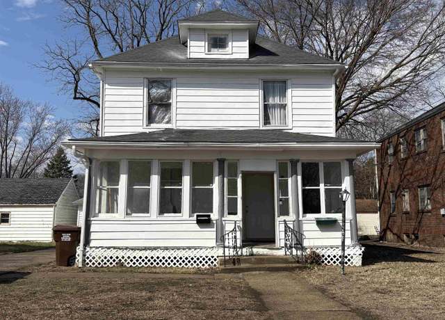 Property at 2308 Hecker Ave, Rockford, IL 61103, 4 beds, 1 bath