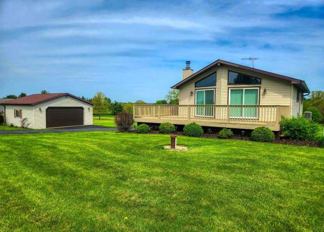 Property at 1-13 Grandview Dr, Lake Carroll, IL 61046, 2 beds, 3 baths