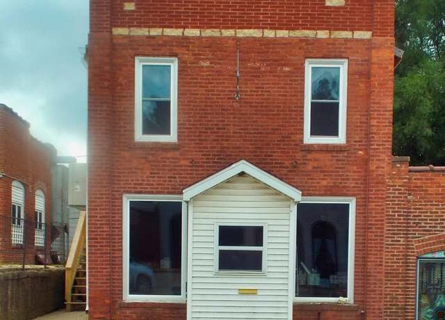 Property at 206 Market St, Mount Carroll, IL 61053, 2 beds, 1 bath