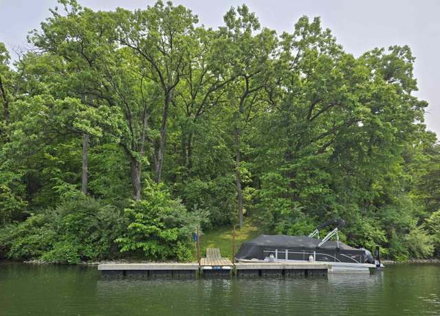 Property at 9A141 Hawthorne Dr, Apple River, IL 61001
