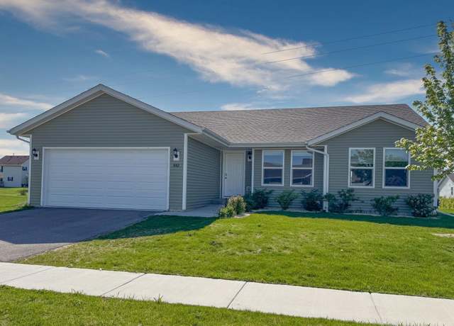 Property at 882 Scotts Army Trl, Belvidere, IL 61008, 3 beds, 2 baths