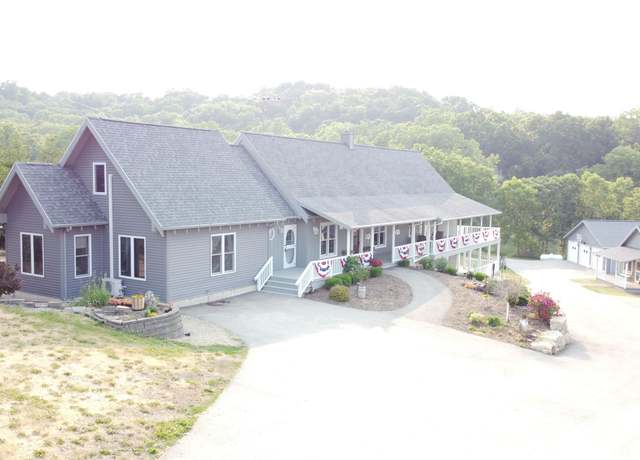 Property at 5268 N Elizabeth-scales Mound Rd, Scales Mound, IL 61075, 5 beds, 3 baths