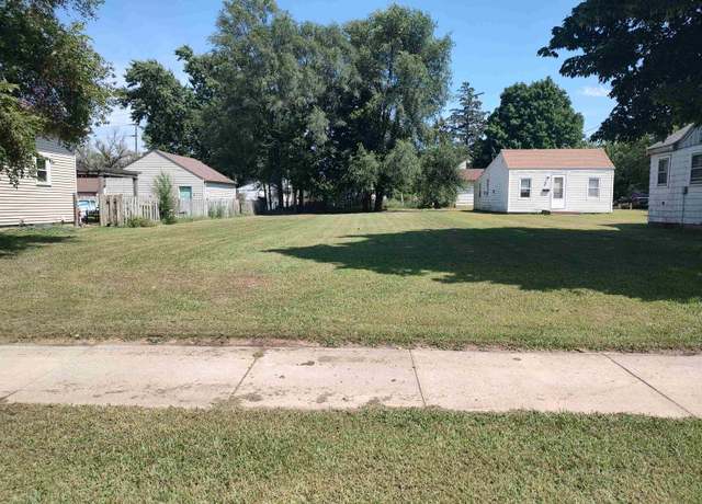 Property at 2810 Hanson St, Rockford, IL 61109