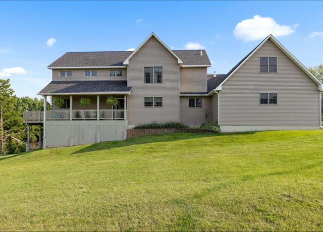 Property at 331 Winborne Rd, Lake Summerset, IL 61019, 4 beds, 5 baths