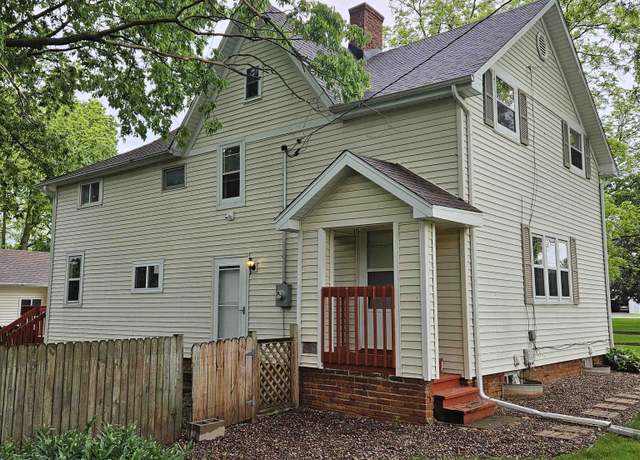 Property at 5532 Broad St, Roscoe, IL 61073, 4 beds, 1 bath
