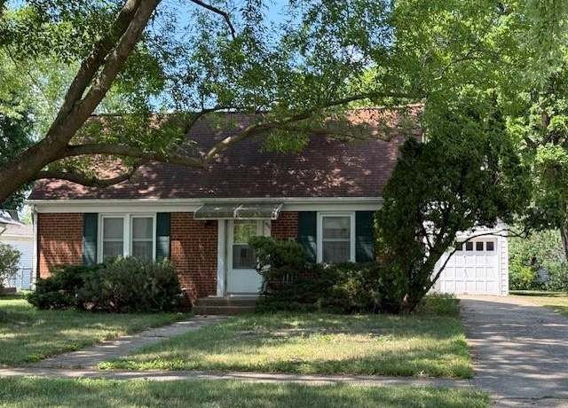 Property at 1811 Bell Ave, Rockford, IL 61103, 3 beds, 1.5 baths