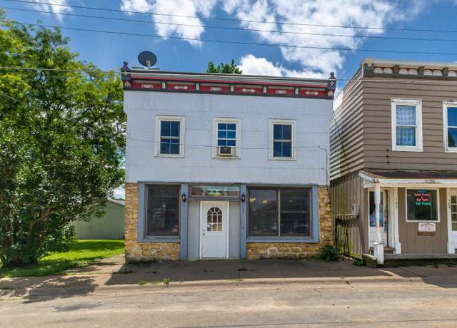 Property at 107 W Baldwin St, Apple River, IL 61001, 4 beds, 2 baths