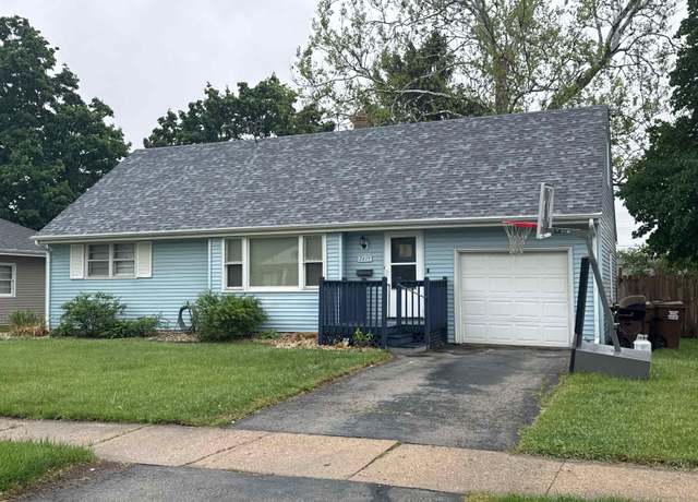 Property at 2615 Hooker Ave, Rockford, IL 61108, 2 beds, 2 baths