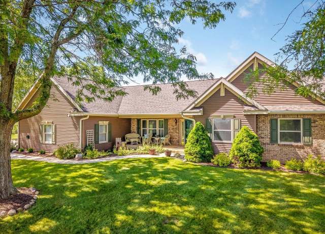 Property at 28-80 Highland Ct, Lake Carroll, IL 61046, 4 beds, 3.5 baths