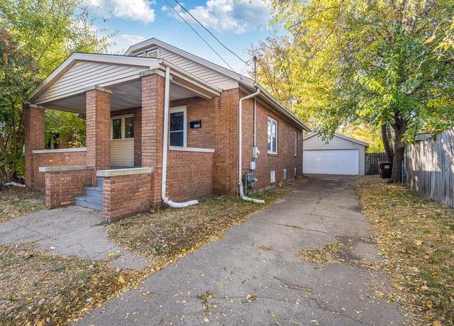 Property at 1328 Garrison Ave, Rockford, IL 61103, 3 beds, 1 bath