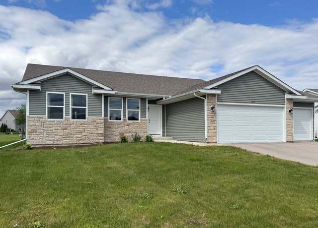 Property at 1014 Forest Garden Dr, Loves Park, IL 61111, 3 beds, 2 baths