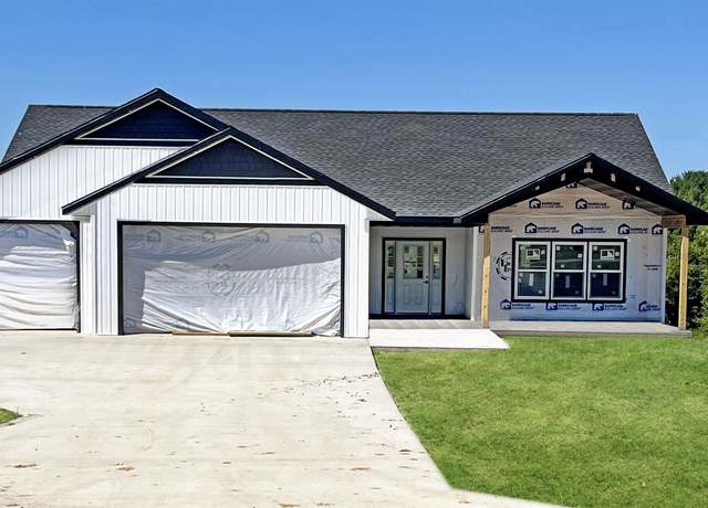 Property at 23-4 Lake Carroll Blvd, Lanark, IL 61046, 5 beds, 3 baths