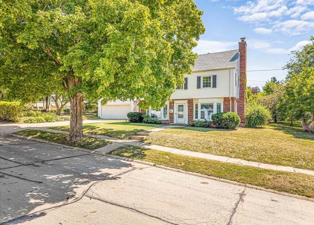 Property at 705 Regan St, Rockford, IL 61107, 4 beds, 1.5 baths