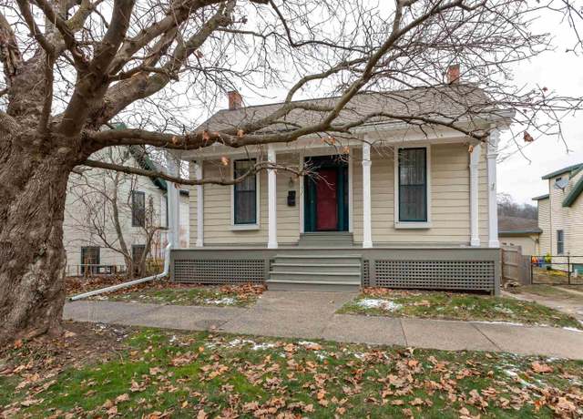 Property at 209 Park Ave, Galena, IL 61036, 3 beds, 1.5 baths
