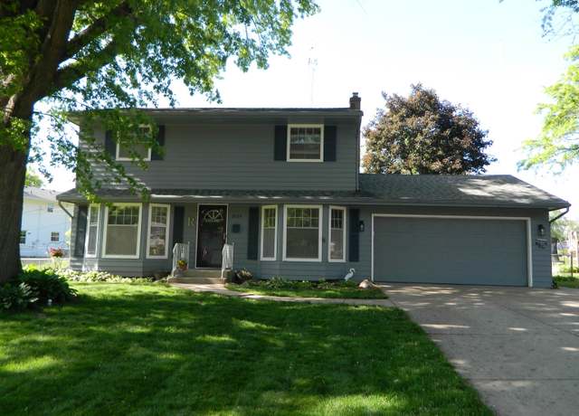 Property at 3834 Abbotsford Rd, Rockford, IL 61107, 4 beds, 2 baths