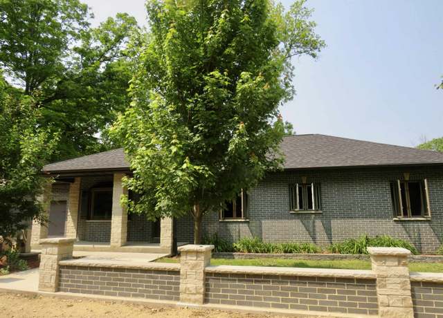 Property at 7498 Chestnut Dr, Galena, IL 61036, 3 beds, 3 baths