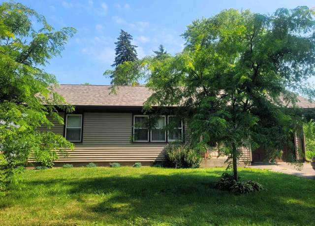 Property at 804 Madison St, Oregon, IL 61061, 2 beds, 1.5 baths
