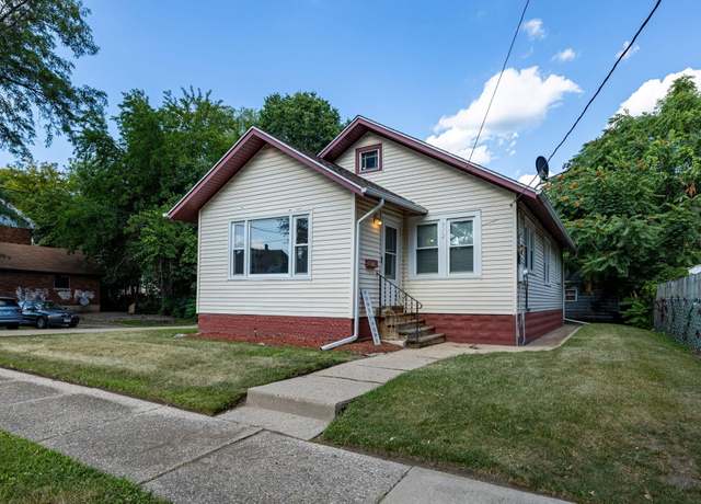 Property at 312 Marvin St, Rockford, IL 61102, 2 beds, 1 bath
