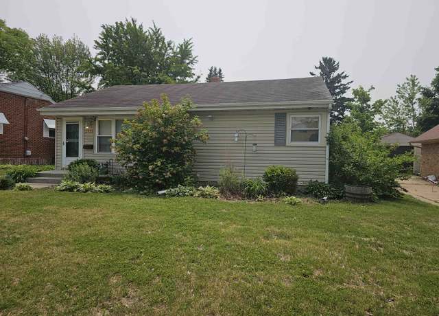 Property at 2723 18th Ave, Rockford, IL 61108, 2 beds, 1 bath