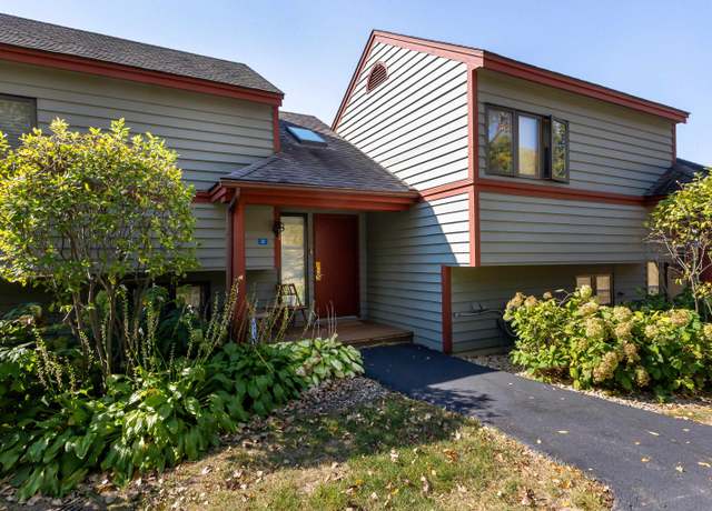 Property at 22 Spring Creek Ln, Galena, IL 61036, 2 beds, 2 baths