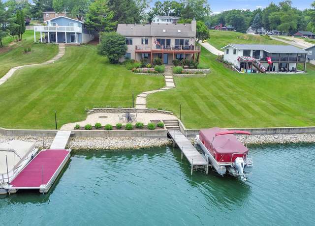 Property at 5-212 Heathcliff Dr, Lanark, IL 61046, 4 beds, 3 baths