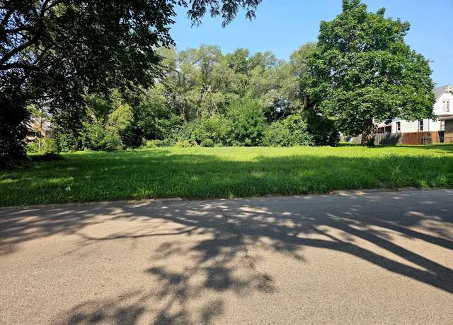 Property at 1211 West St, Rockford, IL 61102