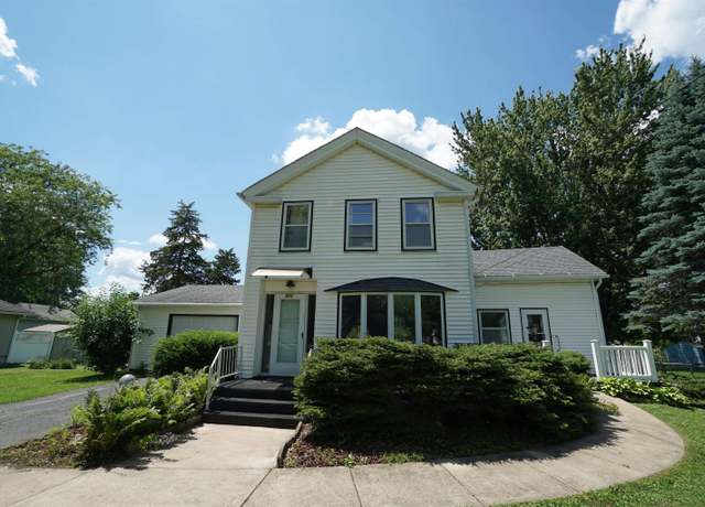 Property at 511 S Water, Warren, IL 61087, 2 beds, 2 baths