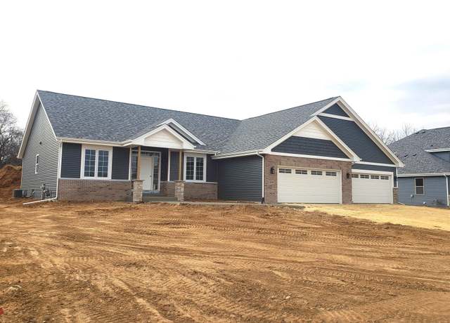 Property at 13888 Bradley Dr Dr, Roscoe, IL 61073, 3 beds, 2.5 baths