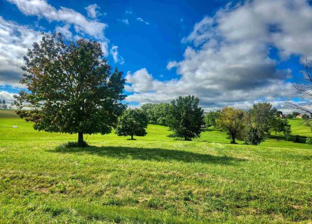 Property at 31-89 Country Club Ct, Lake Carroll, IL 61046