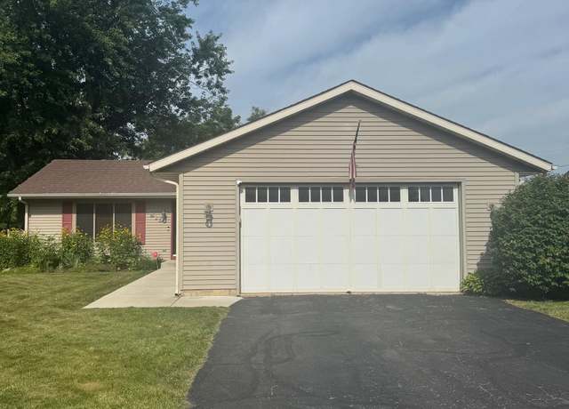 Property at 815 Arnold Ave, Rockford, IL 61108, 4 beds, 2 baths