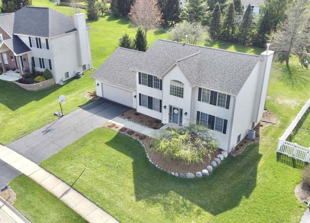 Property at 1142 University Pkwy, Rockton, IL 61072, 4 beds, 2.5 baths