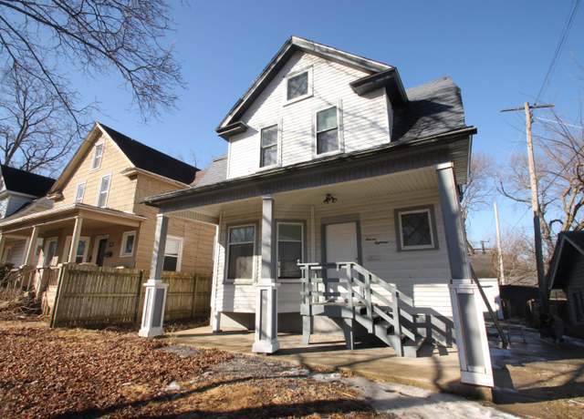 Property at 1118 N Winnebago St, Rockford, IL 61103, 3 beds, 1.5 baths