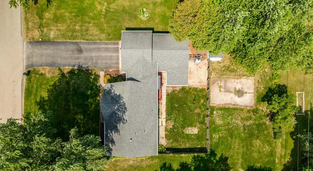 Photo of 14845 Lang Dr, South Beloit, IL 61080