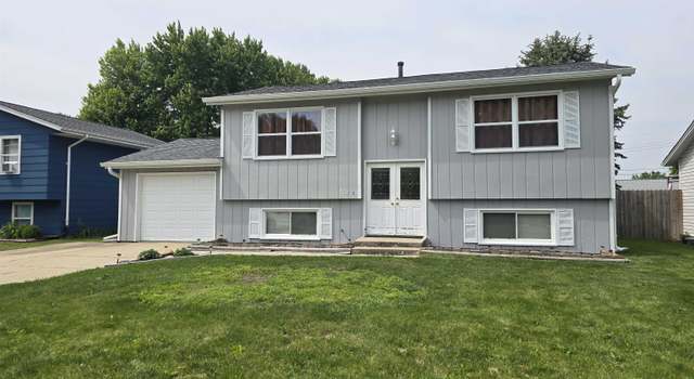 Photo of 122 Wilshire Blvd, Machesney Park, IL 61115