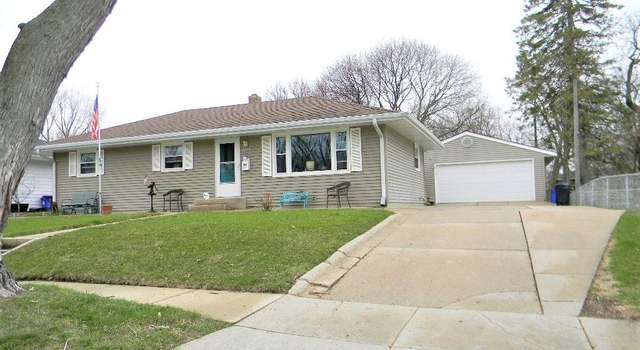 Photo of 3711 Kentucky Dr, Rockford, IL 61108