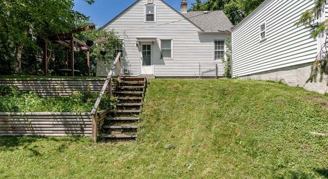 Photo of 3327 Broadway, Rockford, IL 61108
