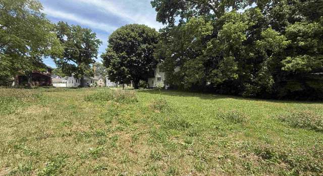 Photo of 2001 Charles St, Rockford, IL 61104
