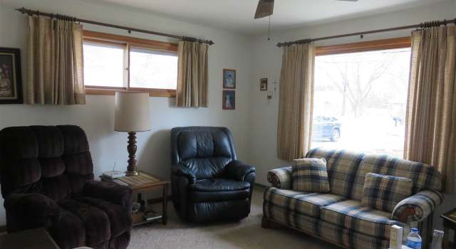 Photo of 70 Smith Ln, South Beloit, IL 61080