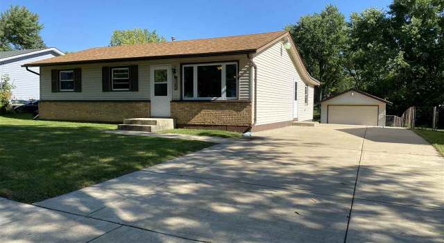 Photo of 5285 Bunker Hill Ct, Loves Park, IL 61111