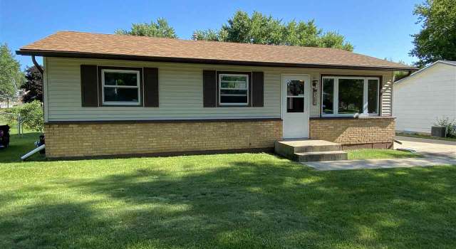 Photo of 5285 Bunker Hill Ct, Loves Park, IL 61111
