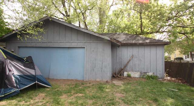 Photo of 412 10th St, Rockford, IL 61104
