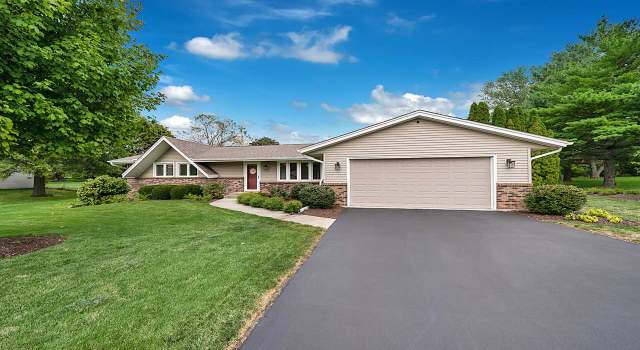 Photo of 6134 Dana Dr, Rockford, IL 61109