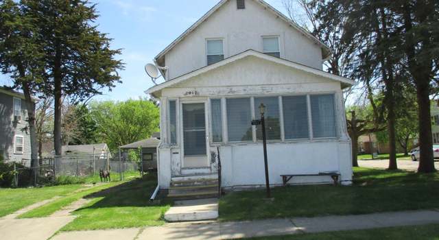 Photo of 1017 S Locust Ave, Freeport, IL 61032