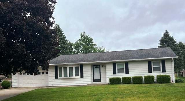 Photo of 208 Palm Dr, Lena, IL 61048