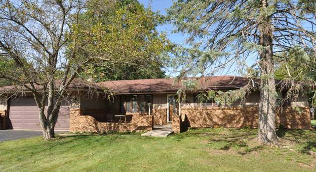 Photo of 5856 Hillsbrough Rd, Rockford, IL 61109
