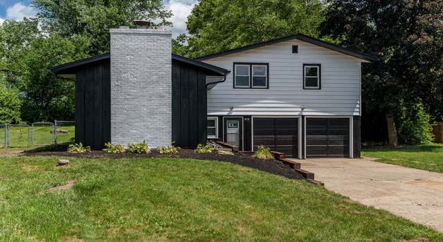 Photo of 215 Judy Ct, Machesney Park, IL 61115