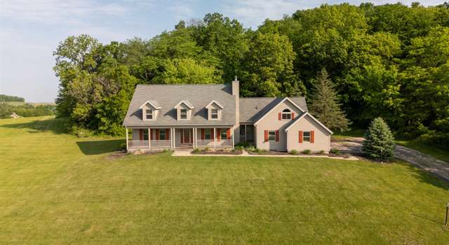 Photo of 10 Saddleback Rd, Galena, IL 61036