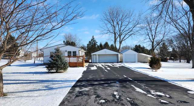 Photo of 1052 Mill Rd, Rockford, IL 61108